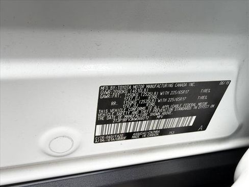 Used 2019 Toyota RAV4 XLE w/ Carpet Mat Package AWD/4WD image 19
