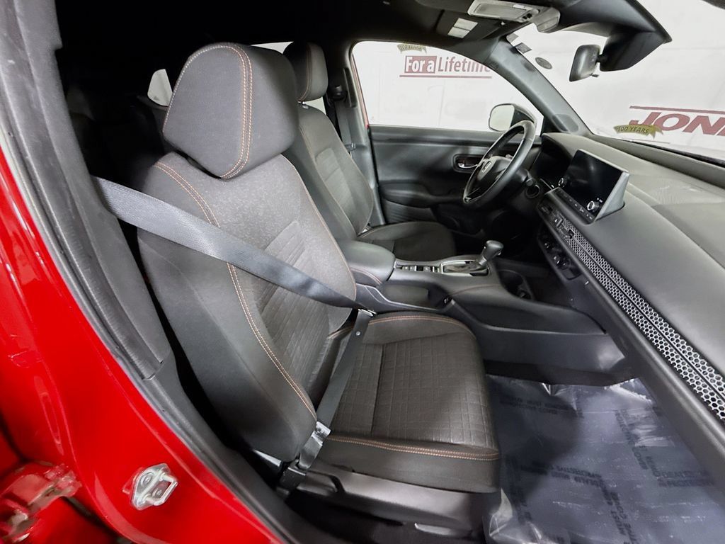Used 2023 Honda HR-V Sport image 29