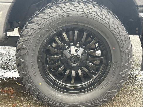 Used 2022 Ford F250 XLT w/ Black Appearance Package image 10