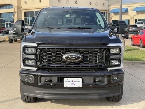 New 2026 Ford F350 Lariat w/ Black Appearance Package image 40
