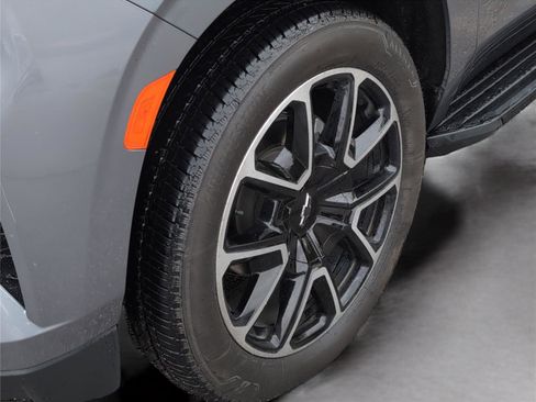 Used 2022 Chevrolet Tahoe RST w/ Luxury Package image 12