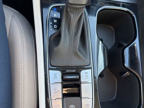 Used 2025 Hyundai Tucson SE image 20