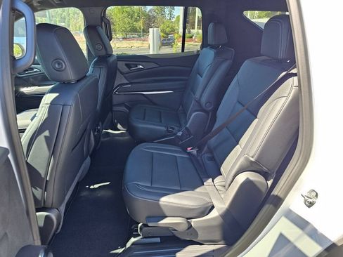 New 2026 Chevrolet Traverse LT w/ Driver Confidence Package AWD/4WD image 22