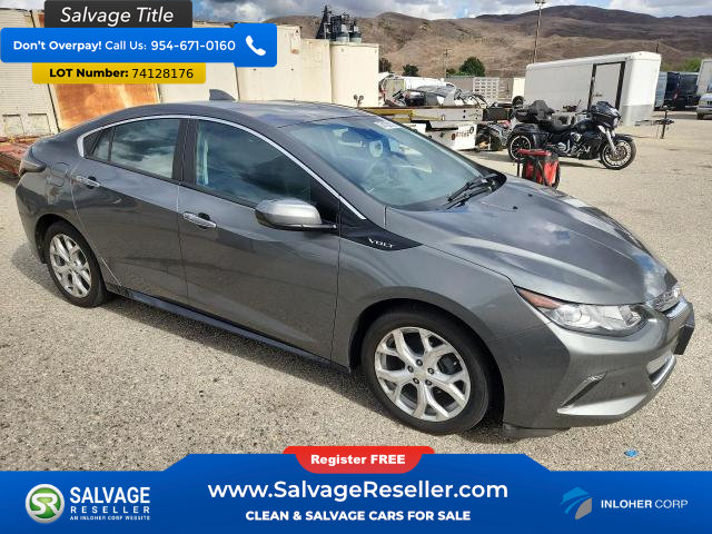 Used 2017 Chevrolet Volt Premier w/ Driver Confidence II Package FWD image 5