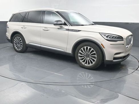 Used 2023 Lincoln Aviator Reserve w/ Elements Package Plus RWD image 7