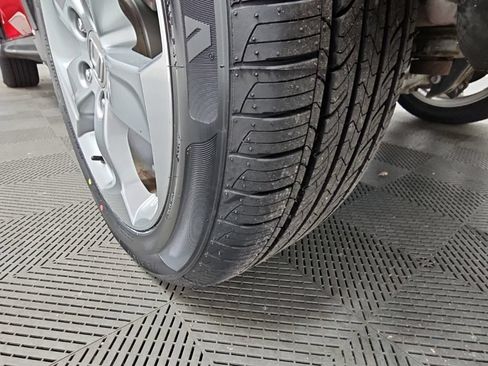 Used 2017 Honda HR-V LX image 36