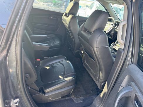 Used 2012 Chevrolet Traverse LT w/ LPO, 'HIT The Road' Package FWD image 18