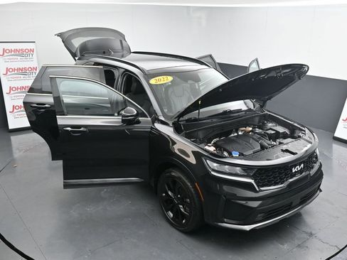 Used 2022 Kia Sorento SX image 45