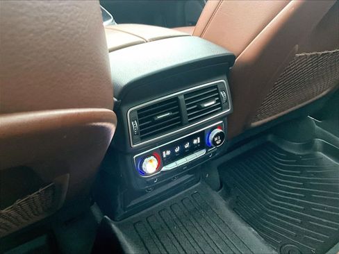 Used 2018 Audi Q7 3.0T Prestige w/ Prestige Package image 30