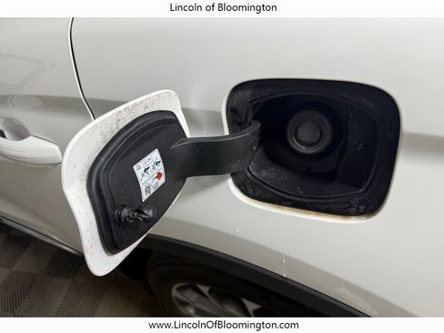 Certified 2023 Lincoln Nautilus Reserve w/ Equipment Group 201A image 34