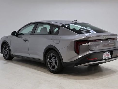 Used 2025 Kia K4 FWD image 6