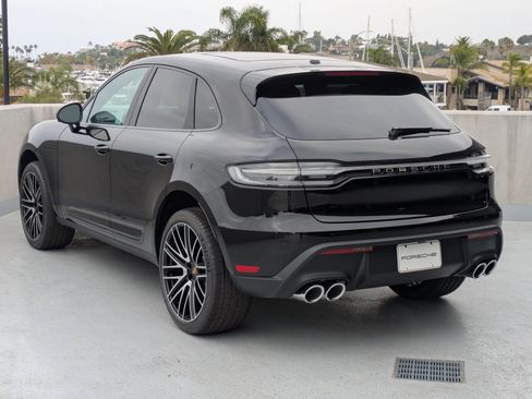 New 2026 Porsche Macan image 3