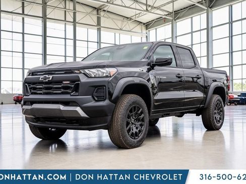 New 2026 Chevrolet Colorado Trail Boss AWD/4WD image 1