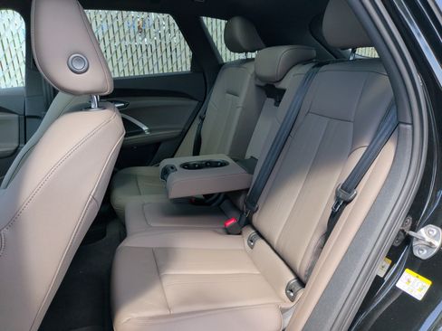Used 2025 Audi Q5 Premium Plus w/ Premium Plus AWD/4WD image 32