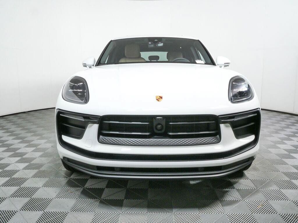 New 2026 Porsche Macan Turbo AWD/4WD image 37
