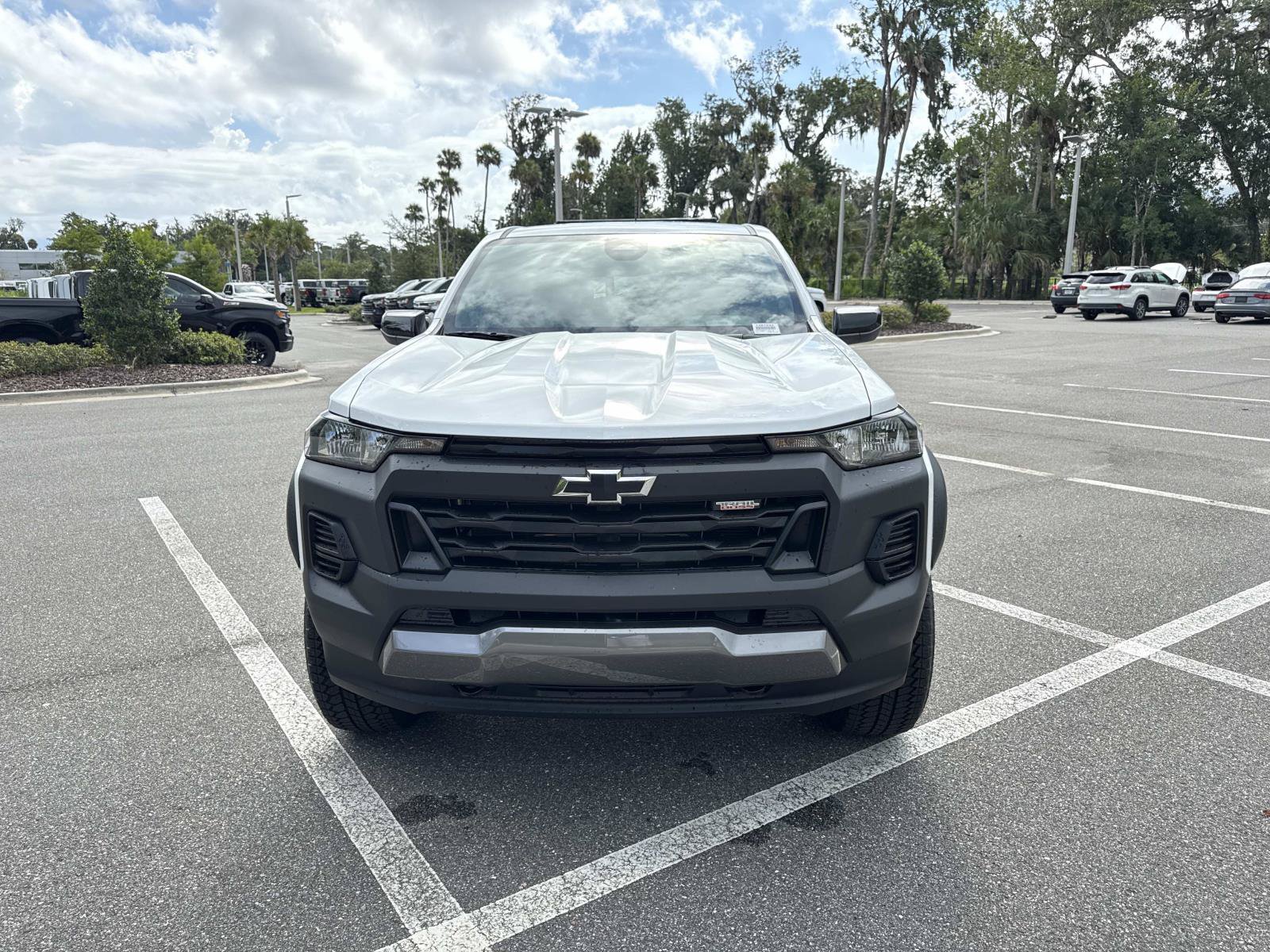 New 2026 Chevrolet Colorado Trail Boss w/ Midnight Edition AWD/4WD image 8