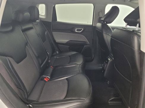 Used 2022 Jeep Compass Latitude w/ Convenience Group AWD/4WD image 19