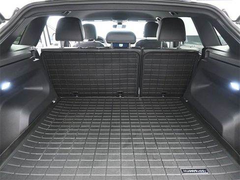 Certified 2024 Volkswagen Atlas Cross Sport SE image 10