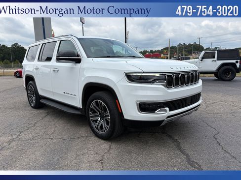 Used 2024 Jeep Wagoneer Series II w/ Flexible Seating Group image 3