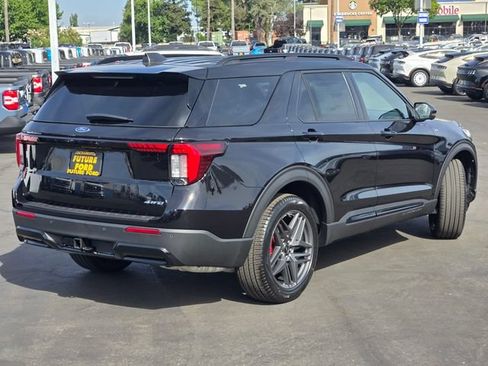 New 2026 Ford Explorer ST-Line w/ ST-Line Street Pack AWD/4WD image 4