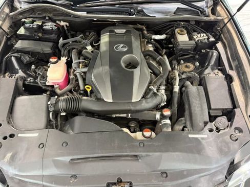 Used 2016 Lexus GS 200t RWD image 37