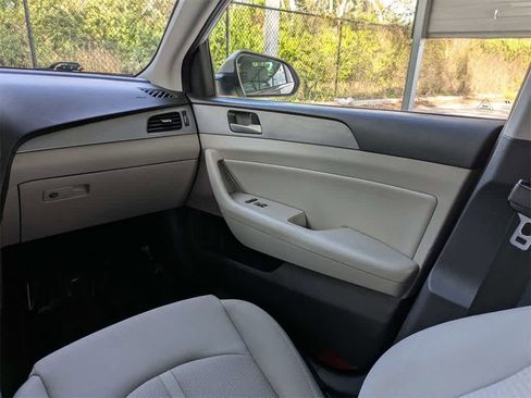 Used 2019 Hyundai Sonata SEL image 18