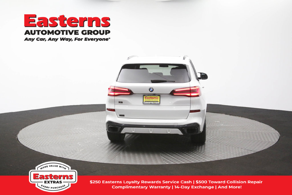 Used 2022 BMW X5 xDrive40i w/ M Sport Package AWD/4WD image 41