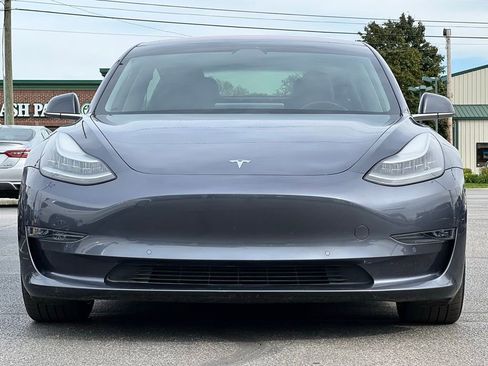 Used 2018 Tesla Model 3 Long Range image 11