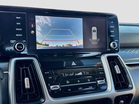Used 2022 Kia Sorento S FWD image 17