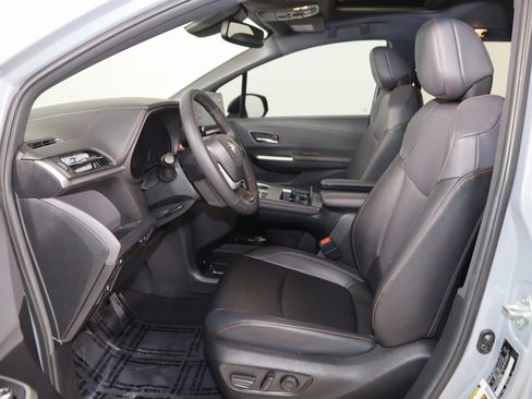 Used 2024 Toyota Sienna XSE image 12
