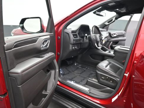Used 2021 Chevrolet Tahoe RST AWD/4WD image 18