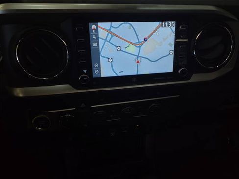 Certified 2022 Toyota Tacoma Limited w/ Nightshade Package AWD/4WD image 15