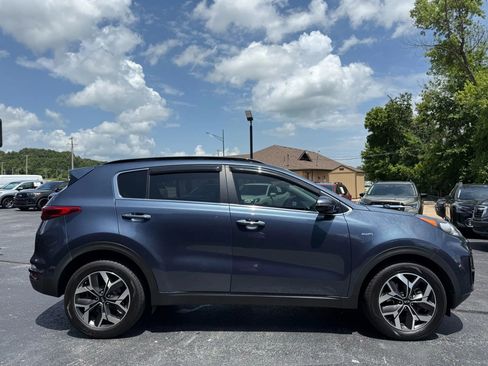 Used 2021 Kia Sportage EX w/ EX Technology Package image 7