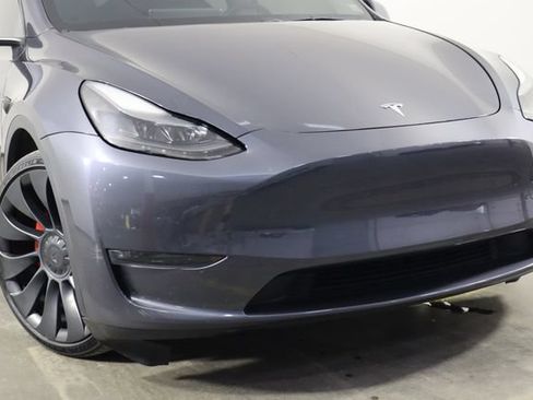 Used 2023 Tesla Model Y Performance AWD/4WD image 45