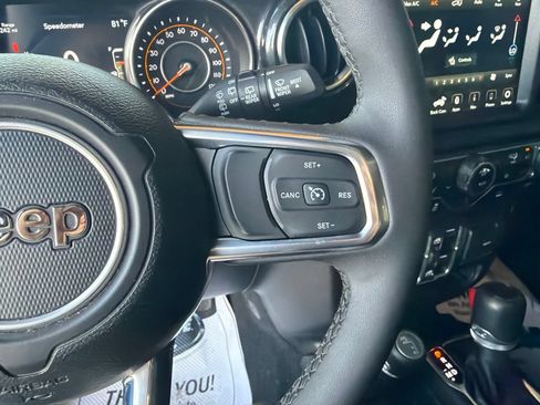 Used 2023 Jeep Wrangler Unlimited Sahara AWD/4WD image 10