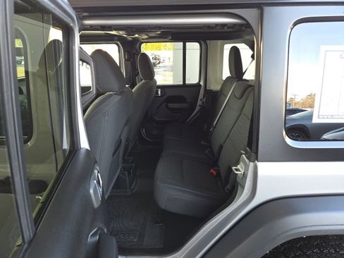 Used 2021 Jeep Wrangler Unlimited Islander w/ Uconnect 4C Nav & Sound Group image 19