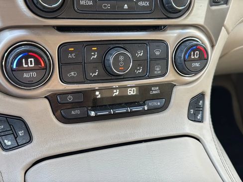 Used 2016 GMC Yukon Denali w/ Open Road Package AWD/4WD image 22