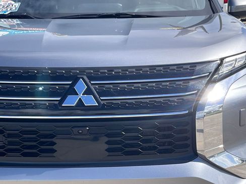 Used 2024 Mitsubishi Outlander SE image 9