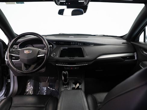 Used 2023 Cadillac XT4 Premium Luxury AWD/4WD image 13