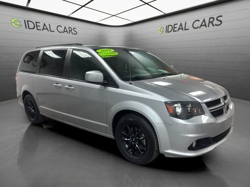 Used 2019 Dodge Grand Caravan GT FWD image 3