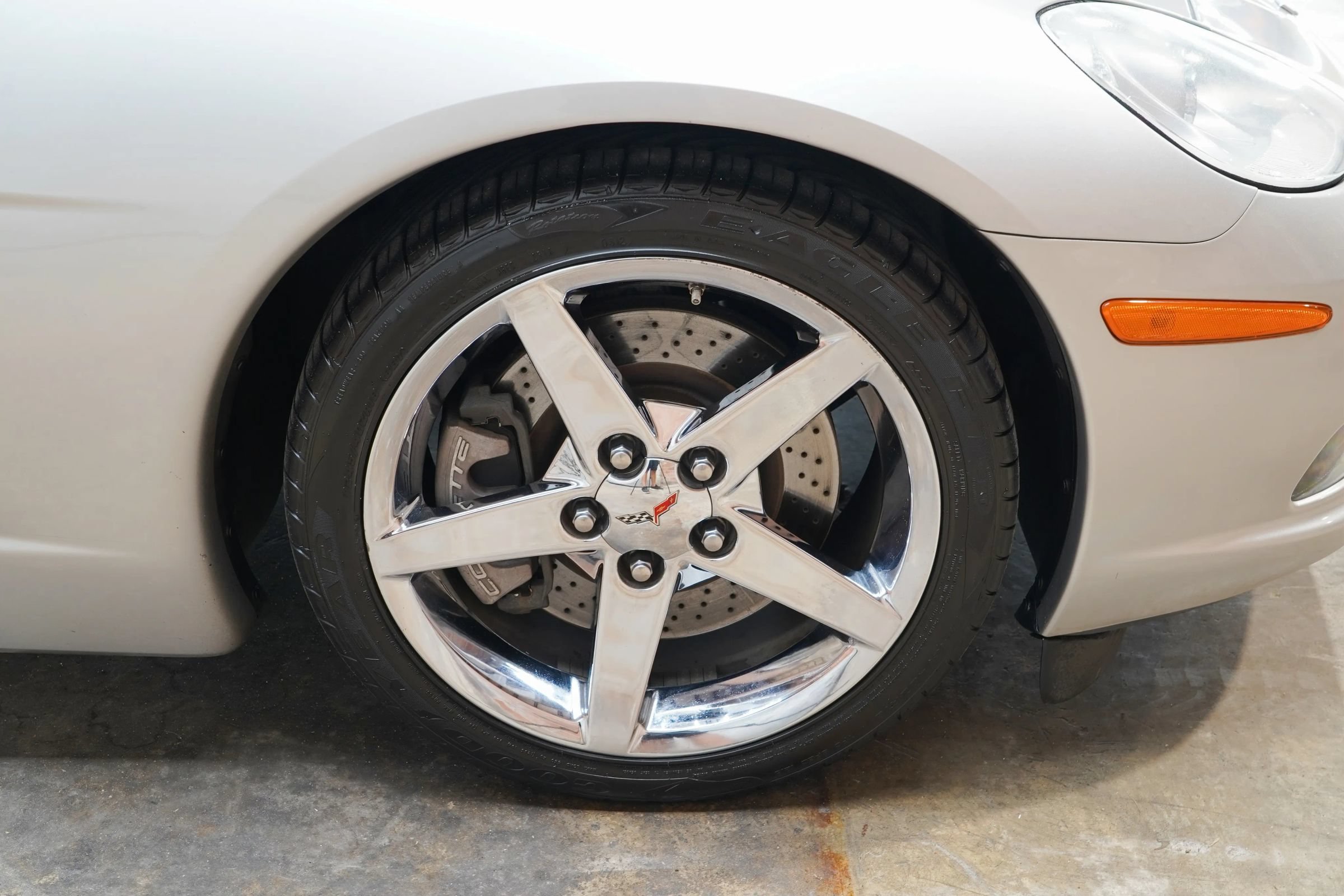 Used 2006 Chevrolet Corvette Coupe w/ Preferred Equipment Group RWD image 62