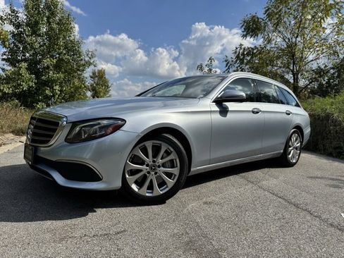 Used 2018 Mercedes-Benz E 400 4MATIC Wagon image 1