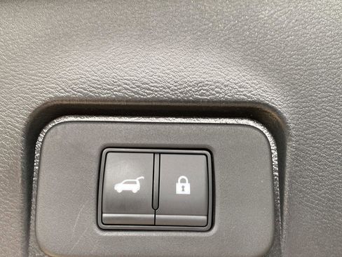 Certified 2023 Nissan Rogue SV w/ SV Premium B Package AWD/4WD image 10
