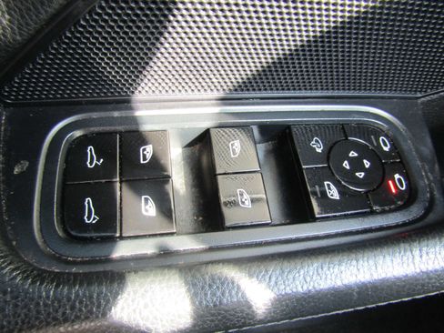 Used 2019 Porsche Panamera image 19