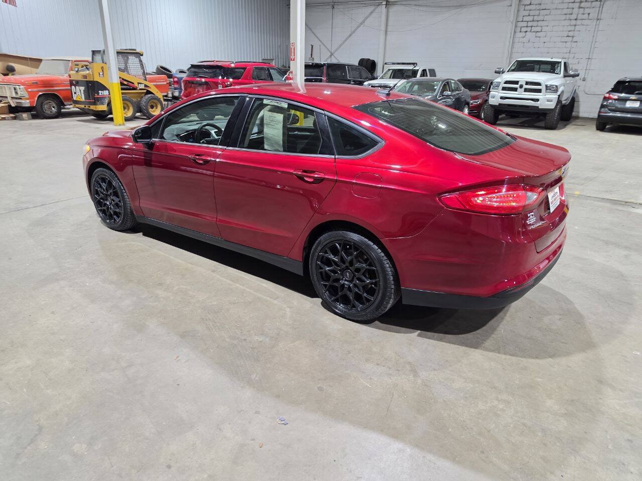 Used 2014 Ford Fusion S FWD image 7