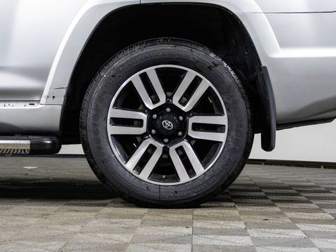 Used 2014 Toyota 4Runner Limited AWD/4WD image 43