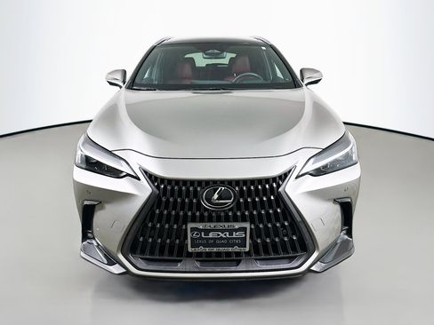 Used 2022 Lexus NX 350h AWD w/ Vision Package image 2