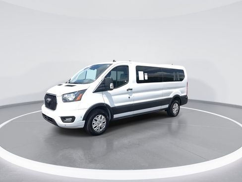 Used 2024 Ford Transit 350 XLT RWD image 4