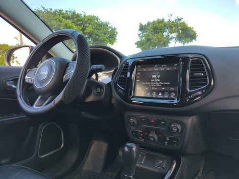 Used 2020 Jeep Compass Limited image 26