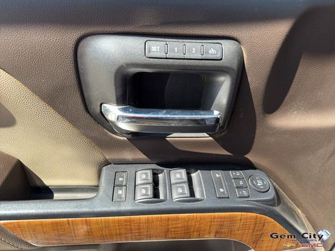 Used 2018 GMC Sierra 1500 SLT image 27